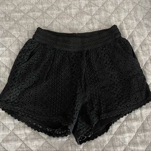 Black Lace Pull On Short Size Medium